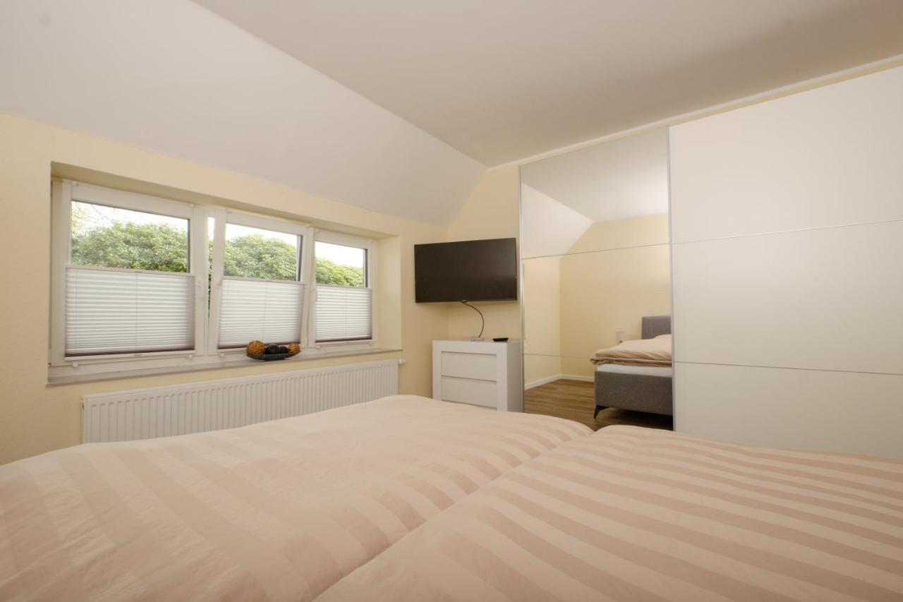 Ferienwohnung Schwarting Wiefelstede Экстерьер фото